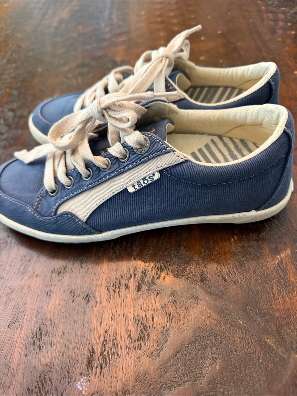 Taos Footwear Women’s Navy Canvas Sneakers with Cream Accents